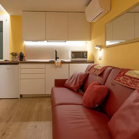 Nina Sweet In Apartment